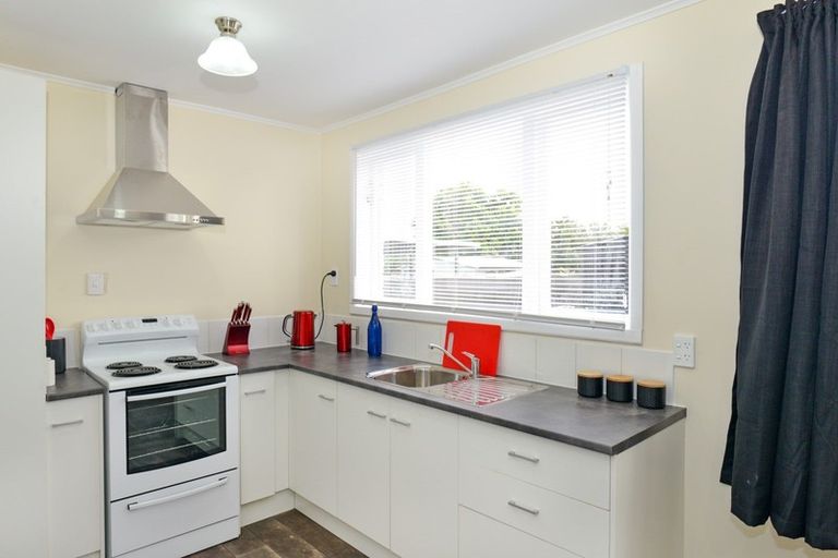 Photo of property in 407 Kotuku Street, Camberley, Hastings, 4120