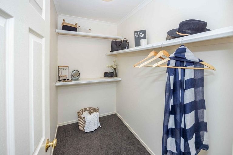 Photo of property in 11 Greenough Place, Rototuna, Hamilton, 3210