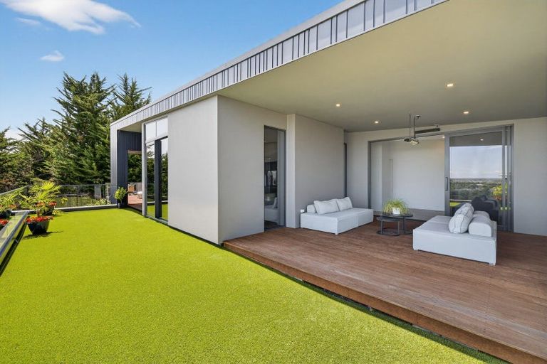 Photo of property in 13 Redmund Spur Road, Kennedys Bush, Christchurch, 8025