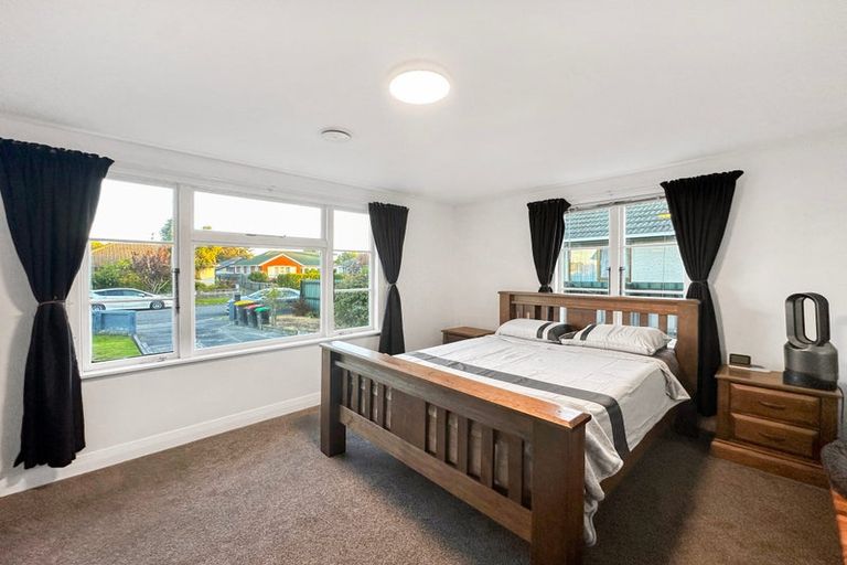 Photo of property in 28 Taurima Street, Hei Hei, Christchurch, 8042
