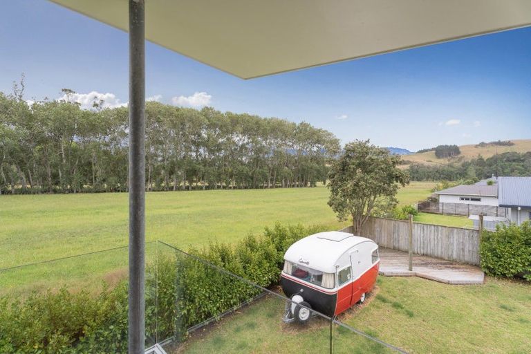 Photo of property in 14 Clipper Place, Whitianga, 3510