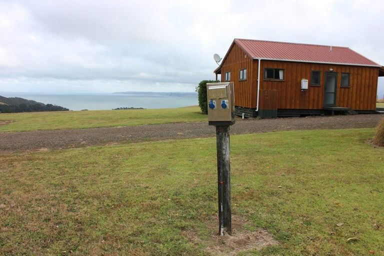 Photo of property in 986 Tinopai Road, Tinopai, Matakohe, 0593