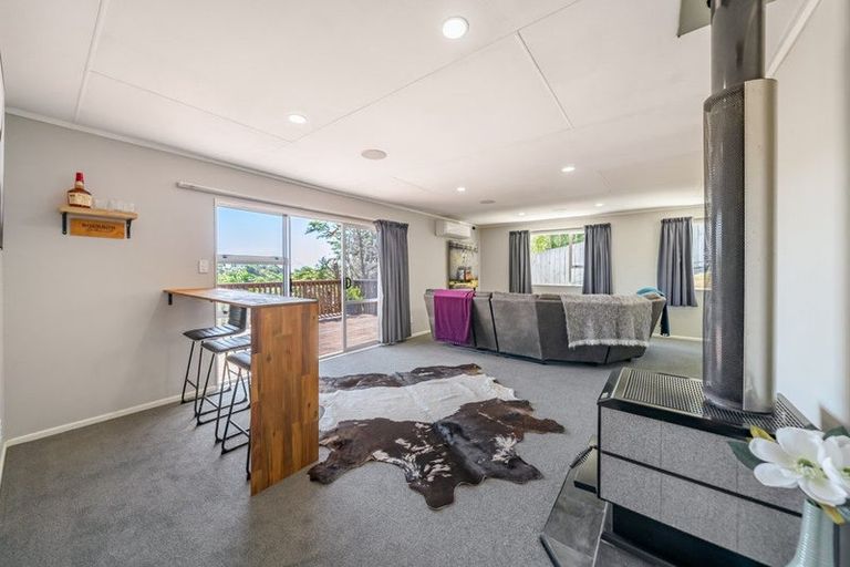 Photo of property in 58 Mercury Way, Whitby, Porirua, 5024