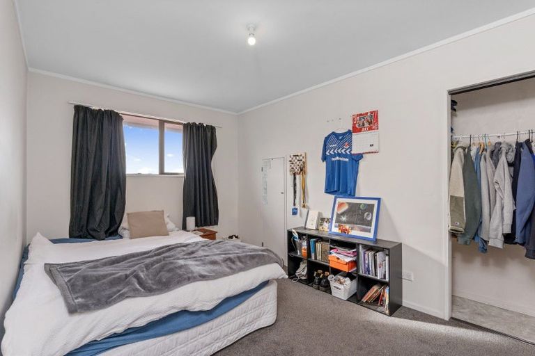 Photo of property in 21 Walcot Street, Bromley, Christchurch, 8062