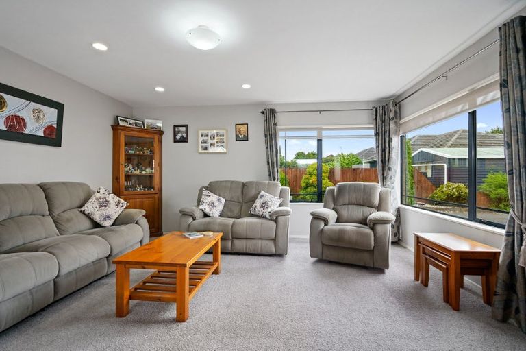 Photo of property in 142a Shakespeare Street, Leamington, Cambridge, 3432