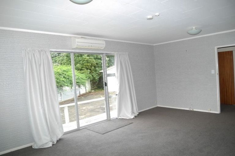 Photo of property in 43 Arawhata Road, Paraparaumu, 5032