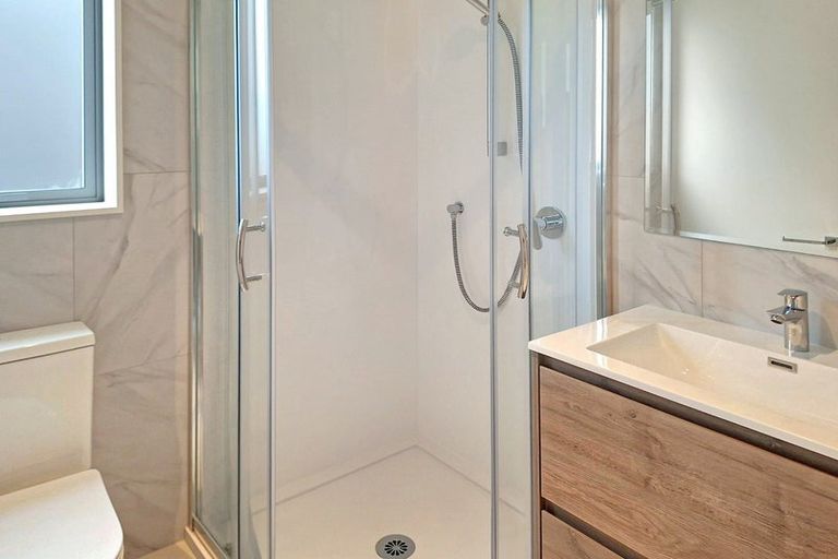 Photo of property in 17 Tokarewa Close, Mount Wellington, Auckland, 1062