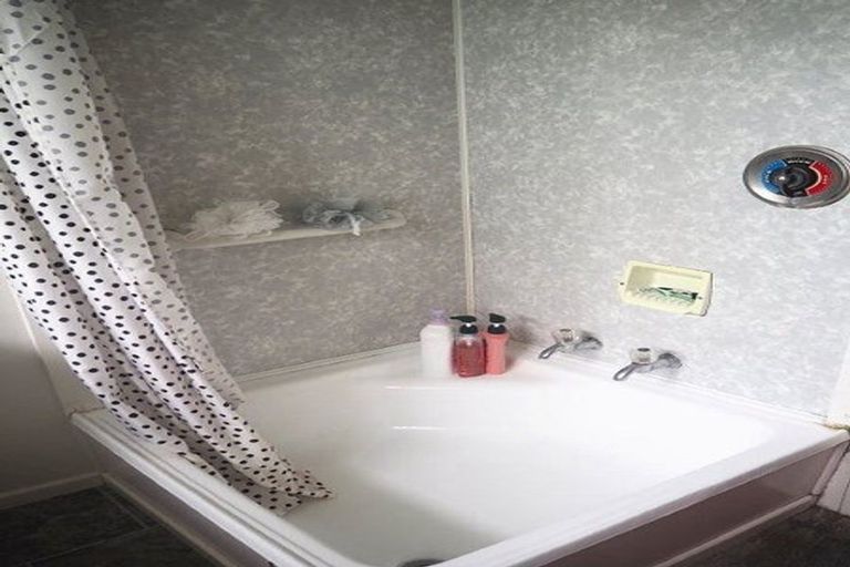 Photo of property in 11b Waiau Street, Cracroft, Christchurch, 8025