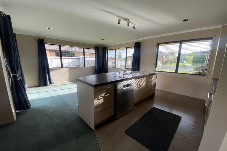 Photo of property in 5 Gina Way, Welcome Bay, Tauranga, 3112