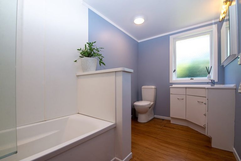 Photo of property in 170 Kawaha Point Road, Kawaha Point, Rotorua, 3010