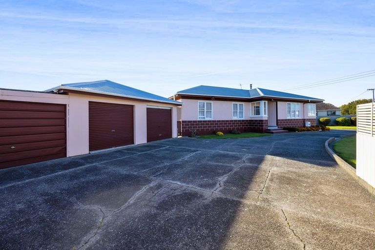 Photo of property in 389 Waihi Road, Normanby, Hawera, 4614