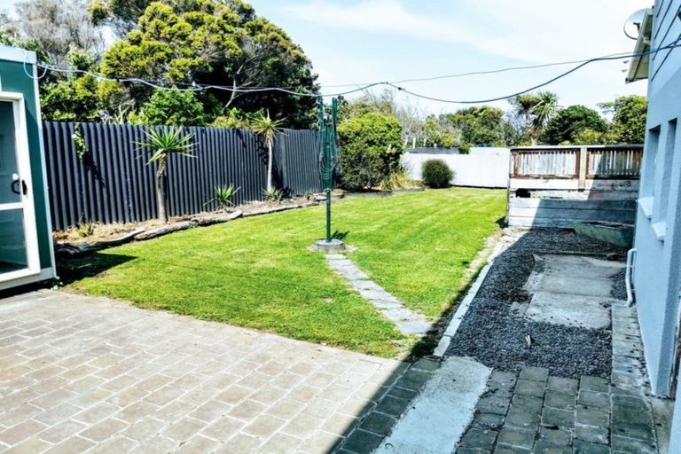 Photo of property in 10a Karaka Street, Castlecliff, Whanganui, 4501