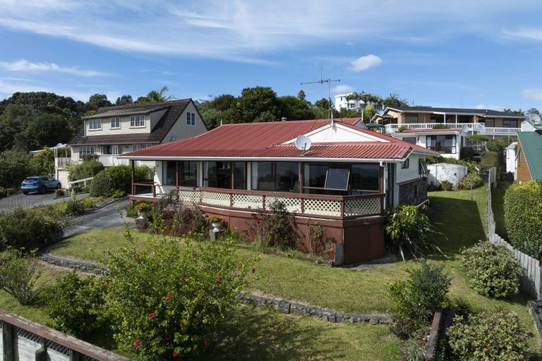 Photo of property in 20 Leslie Road, Cable Bay, 0420