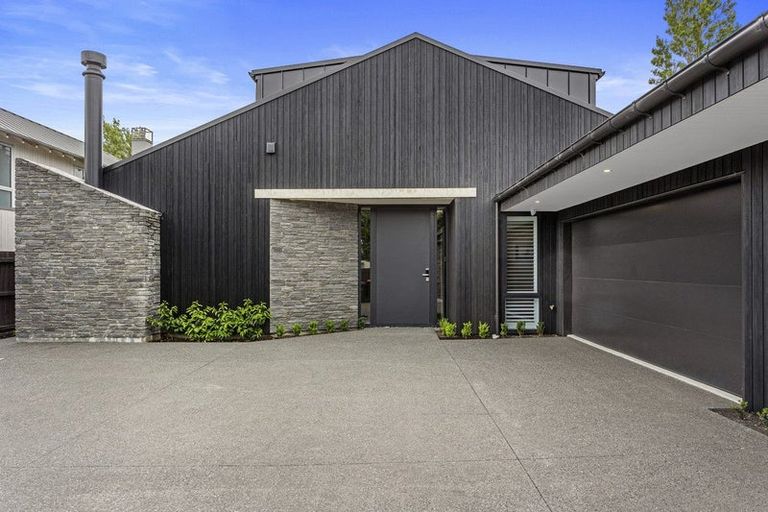 Photo of property in 10 Weka Street, Fendalton, Christchurch, 8041