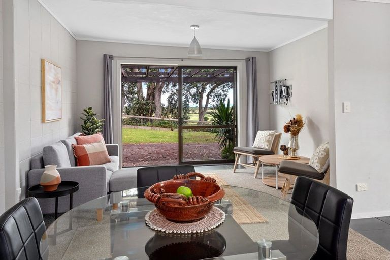 Photo of property in 92 Marsden Point Road, Ruakaka, 0116