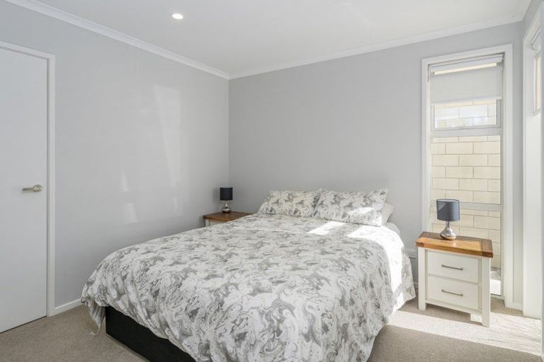 Photo of property in 17 Mermaid Place, Whitianga, 3510