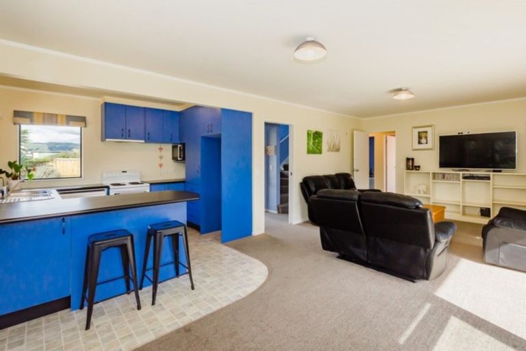 Photo of property in 147 Field Way, Waikanae Beach, Waikanae, 5036