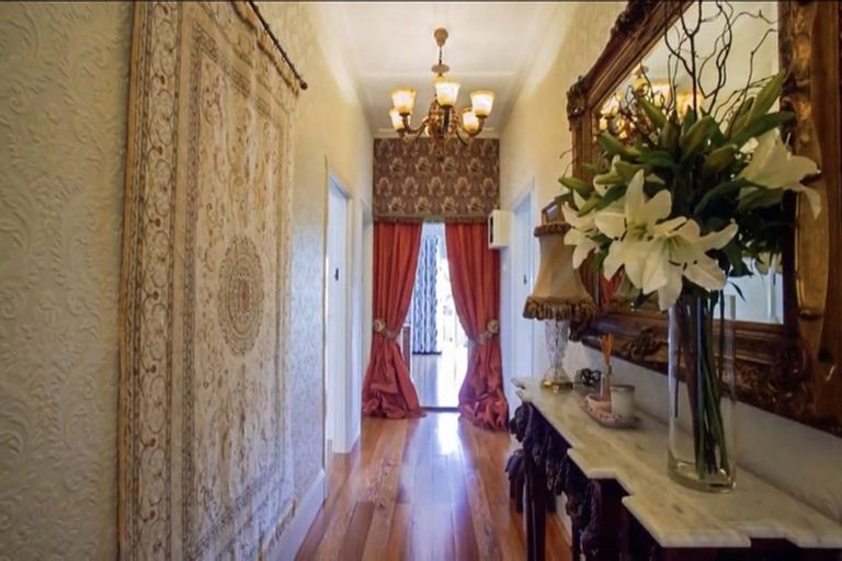 Photo of property in 106 Archers Road, Glenfield, Auckland, 0629