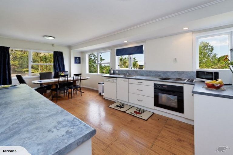 Photo of property in 54a West Coast Road, Glen Eden, Auckland, 0602