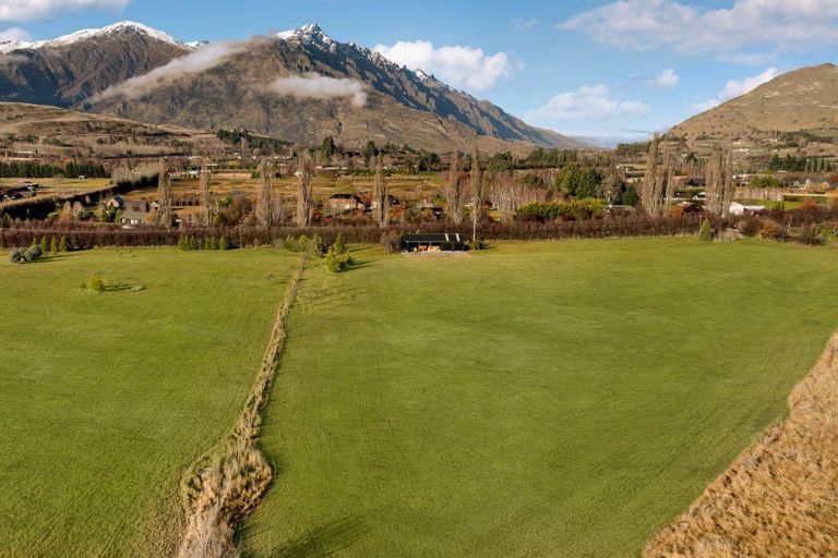 Photo of property in 99 Speargrass Flat Road, Speargrass Flat, Queenstown, 9371