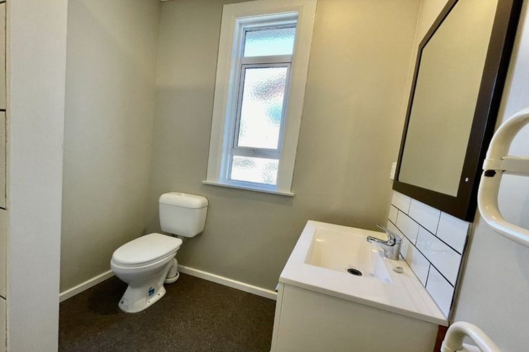 Photo of property in 42 Park Road, Miramar, Wellington, 6022