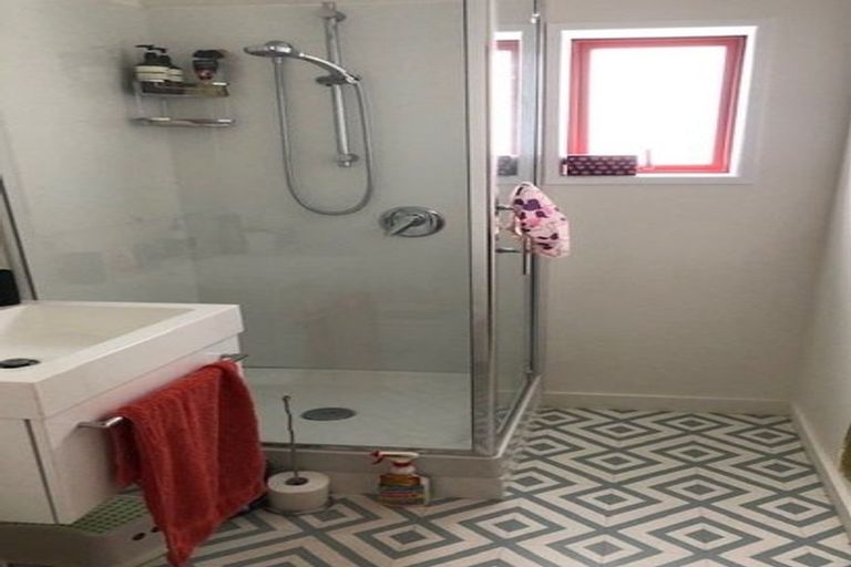 Photo of property in 4/100 Office Road, Merivale, Christchurch, 8014