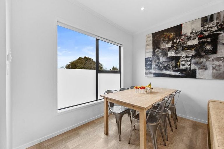 Photo of property in 500c Te Atatu Road, Te Atatu Peninsula, Auckland, 0610