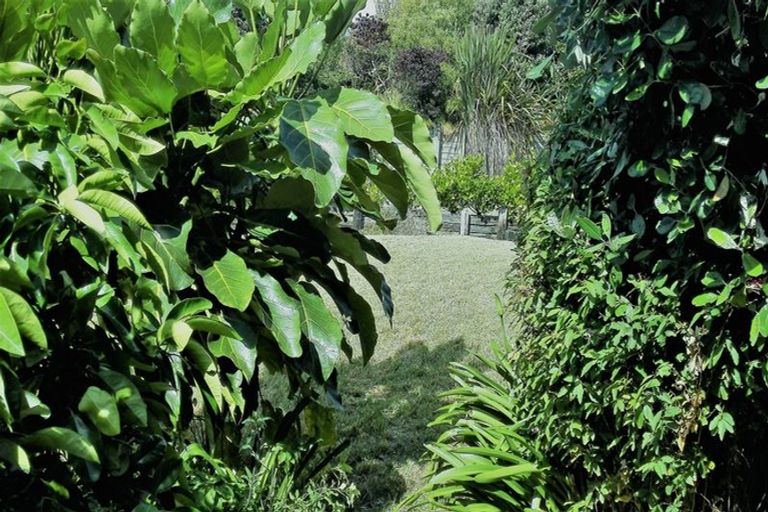 Photo of property in 22 Ruru Road, Bromley, Christchurch, 8062