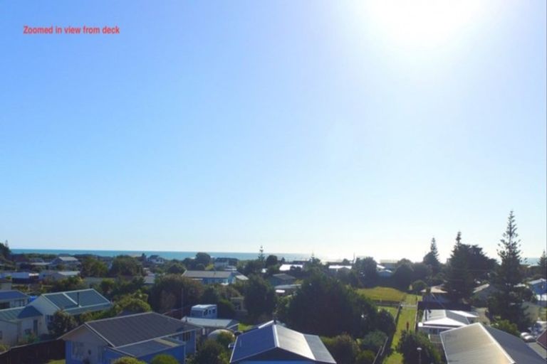Photo of property in 13 Aranui Avenue, Waitarere Beach, Levin, 5510