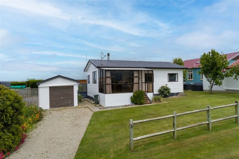 Photo of property in 25 Magdala Street, Kakanui, Oamaru, 9495