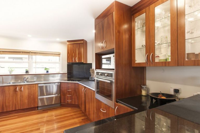 Photo of property in 1/179 Mokoia Road, Birkenhead, Auckland, 0626