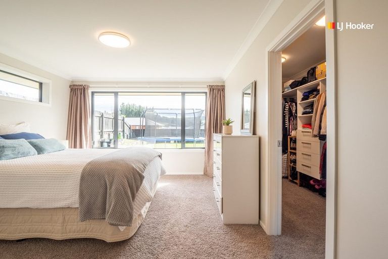 Photo of property in 74 Grandvista Drive, Green Island, Dunedin, 9018