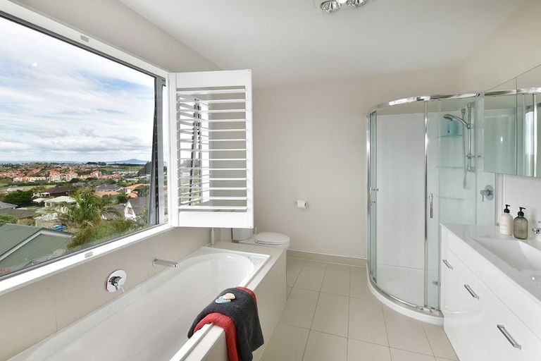 Photo of property in 1211 Whangaparaoa Road, Gulf Harbour, Whangaparaoa, 0930