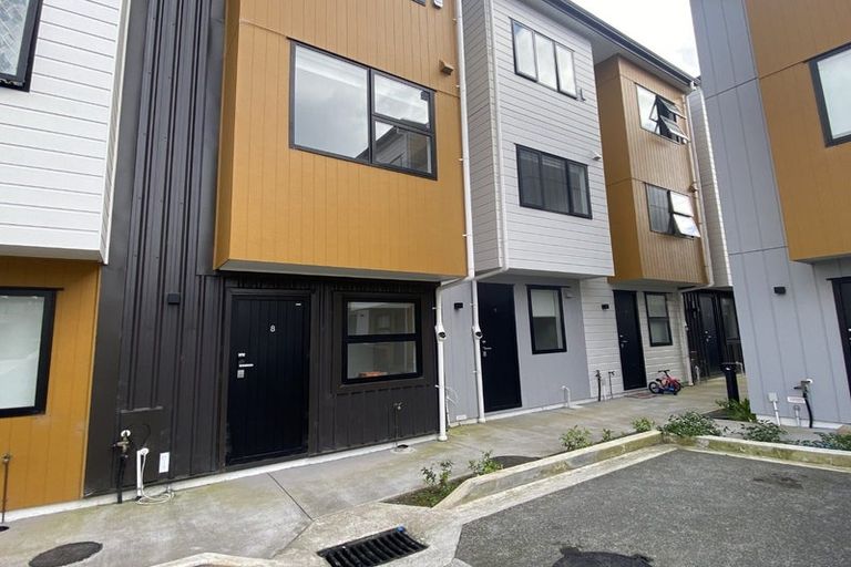 Photo of property in 9/28 Lavelle Road, Henderson, Auckland, 0612