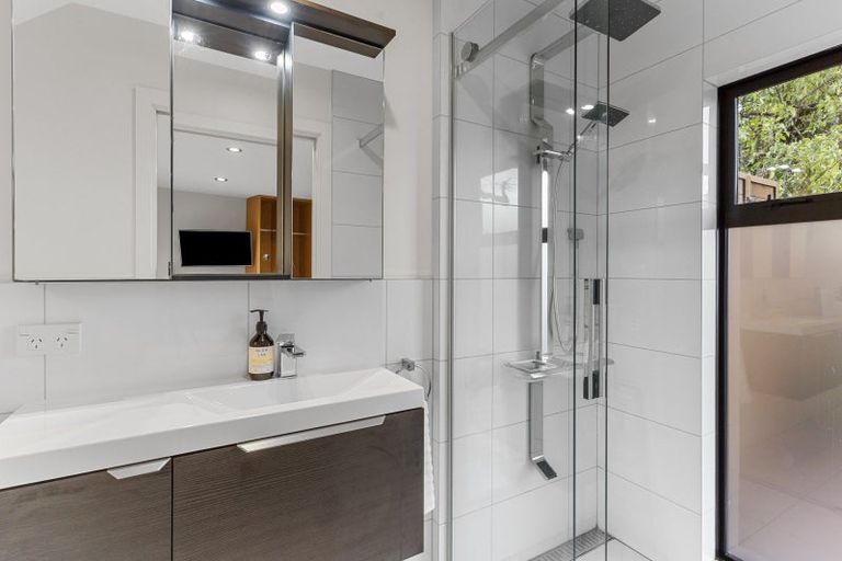 Photo of property in 5 Torr Street, Vauxhall, Dunedin, 9013