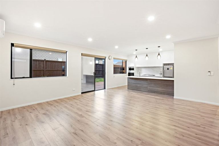 Photo of property in 7 Calder Crescent, Pokeno, 2402