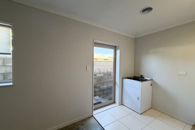 Photo of property in 27 Red Hibiscus Road, Stanmore Bay, Whangaparaoa, 0932