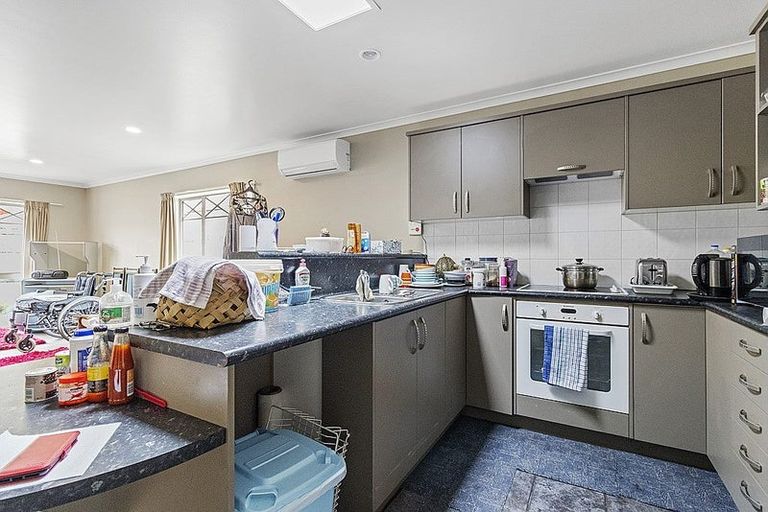 Photo of property in 9/201 Massey Street, Frankton, Hamilton, 3204