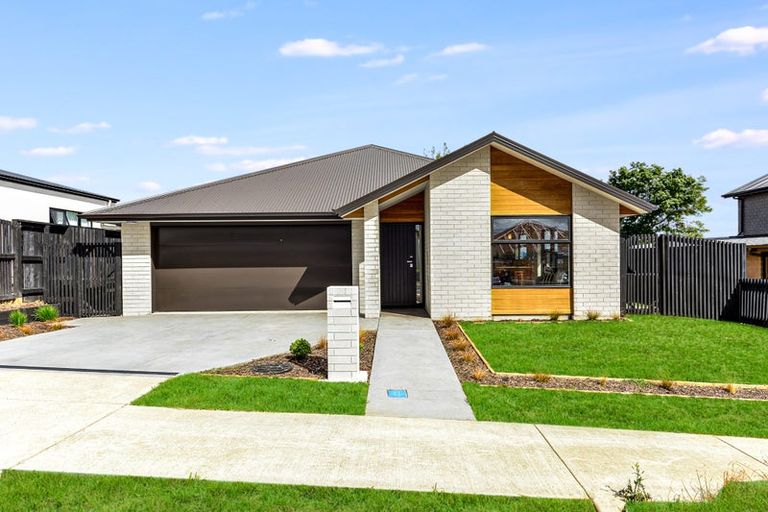 Photo of property in 10 Oralee Terrace, Peacocke, Hamilton, 3206