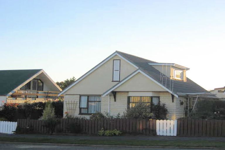 Photo of property in 64 Hull Street, South Hill, Oamaru, 9400