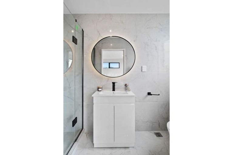 Photo of property in 313b Bucklands Beach Road, Bucklands Beach, Auckland, 2012