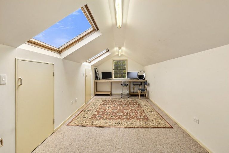 Photo of property in 11 Trelissick Crescent, Ngaio, Wellington, 6035