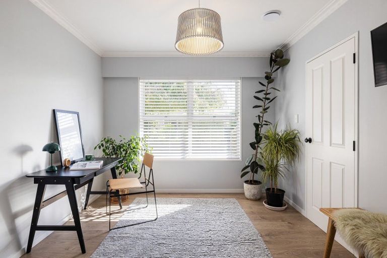 Photo of property in 82 Williams Street, Cambridge, 3434