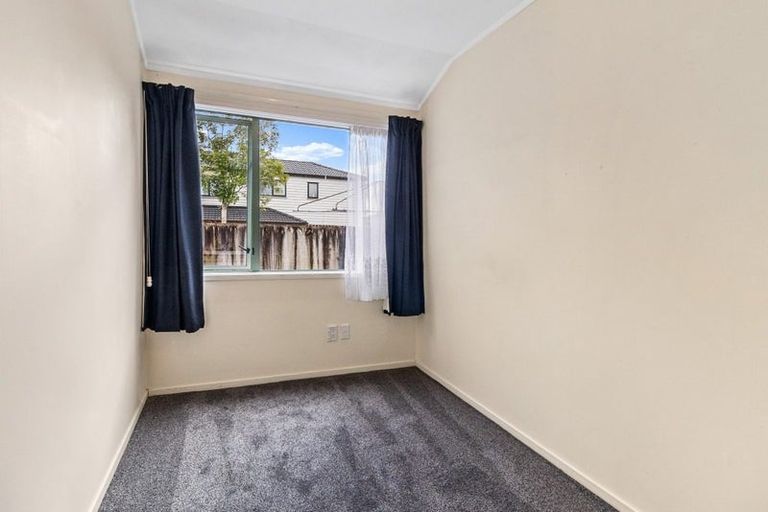 Photo of property in 17a Fairleigh Avenue, Mount Albert, Auckland, 1025