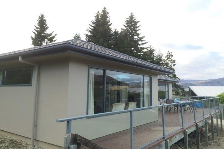 Photo of property in 15 Trevathan Lane, Wanaka, 9305
