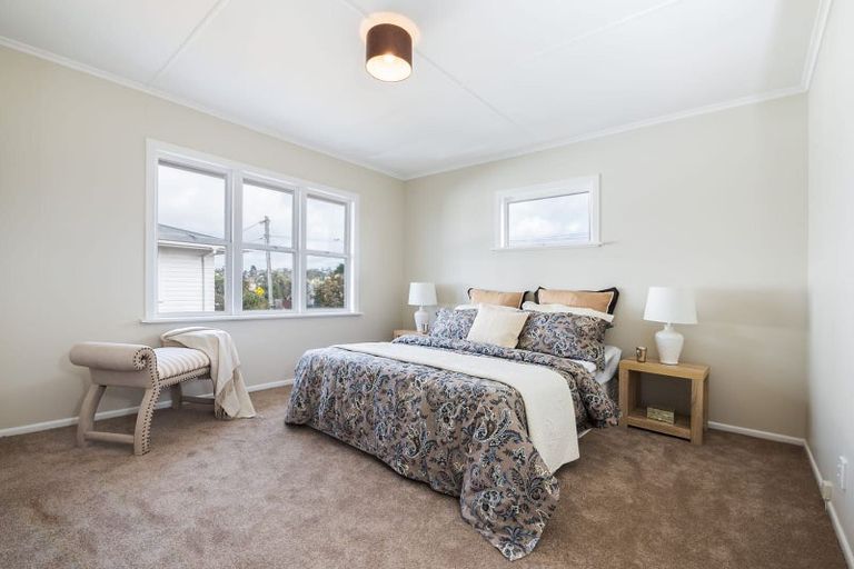 Photo of property in 215 Sunnynook Road, Wairau Valley, Auckland, 0627