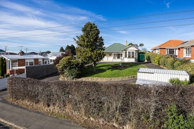 Photo of property in 235 Kenmure Road, Kenmure, Dunedin, 9011