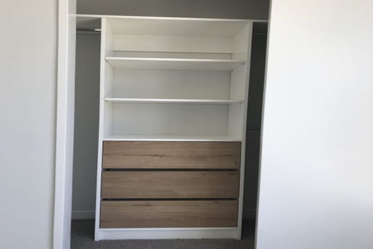 Photo of property in 27 Craigs Way, Hobsonville, Auckland, 0616