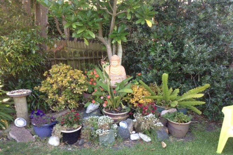 Photo of property in 1409 Whangaparaoa Road, Army Bay, Whangaparaoa, 0930