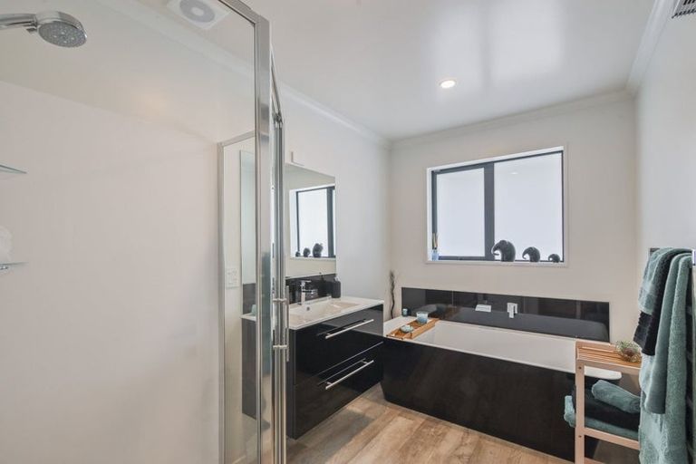 Photo of property in 42 Karere Avenue, Marshland, Christchurch, 8083